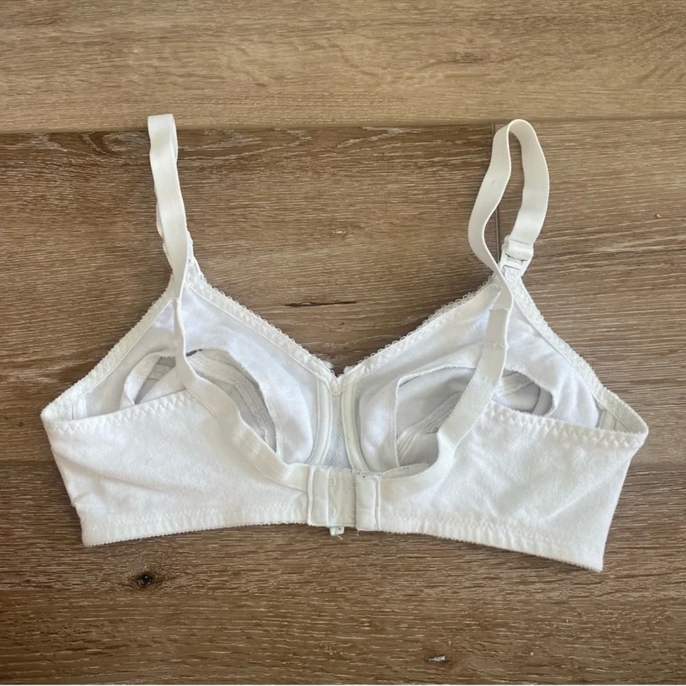 Expectant Moments white nursing bra